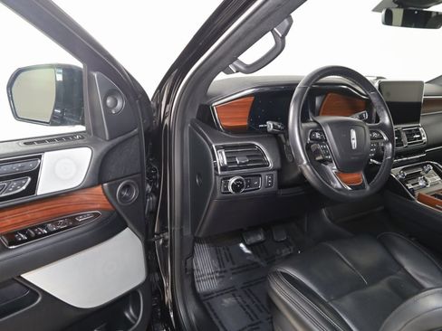 Used 2021 Lincoln Navigator Reserve w/ Luxury Package image 53