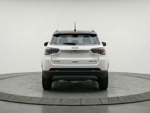 Used 2025 Jeep Compass Limited image 7