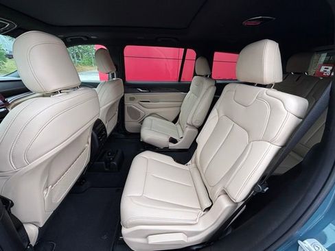 New 2026 Jeep Grand Cherokee L Limited AWD/4WD image 13