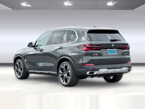 Used 2026 BMW X5 xDrive40i image 3