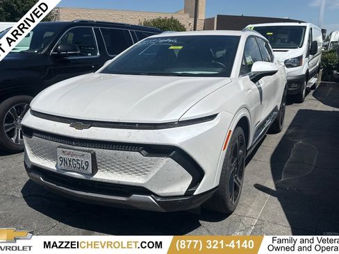 Used 2024 Chevrolet Equinox EV LT w/ LPO, Trailering Package FWD image 1