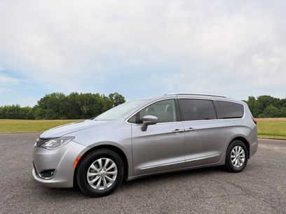 Used 2018 Chrysler Pacifica Touring-L