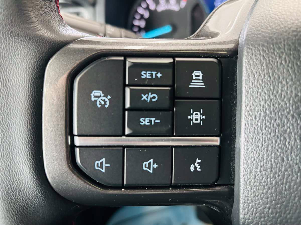 Used 2024 Ford Expedition Limited AWD/4WD image 48