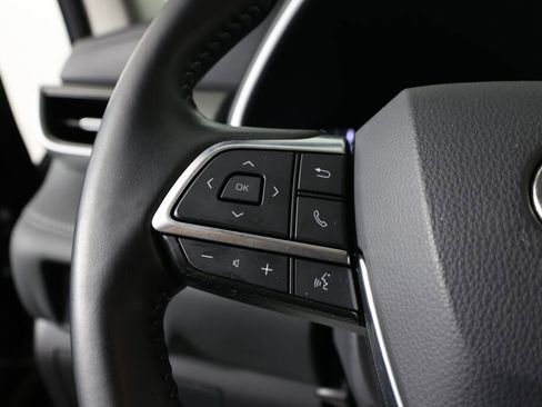 Used 2021 Toyota Highlander XLE AWD/4WD image 33