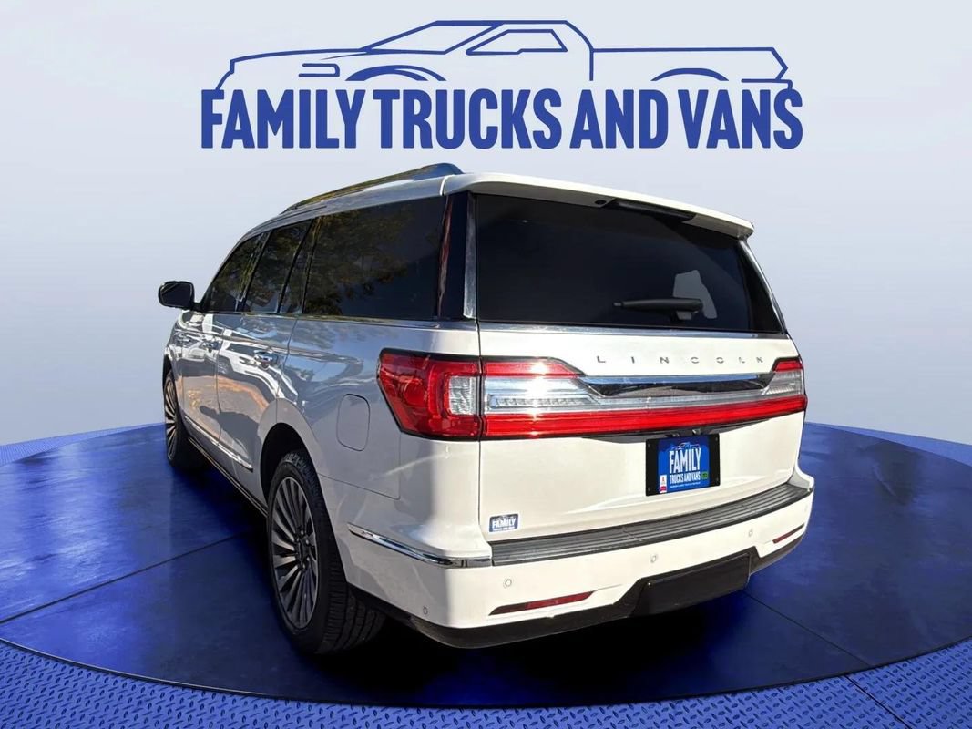 Used 2019 Lincoln Navigator Reserve w/ Cargo Package AWD/4WD image 3