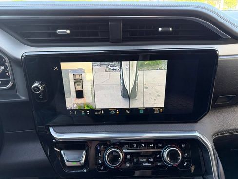 Used 2023 GMC Sierra 1500 Denali AWD/4WD image 65
