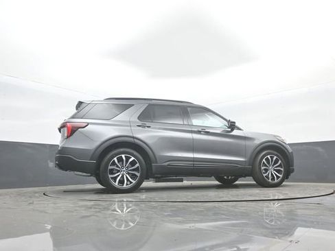 New 2026 Ford Explorer ST-Line image 34