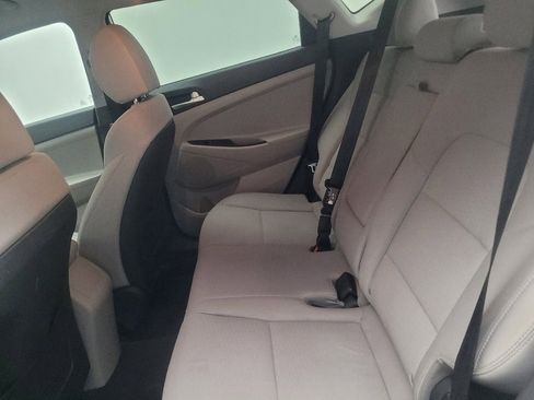 Used 2020 Hyundai Tucson Value FWD image 18
