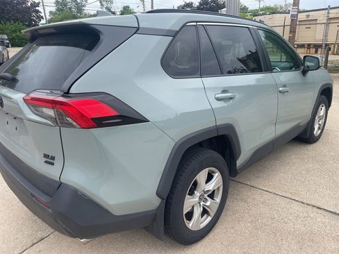 Used 2021 Toyota RAV4 XLE w/ Convenience Package AWD/4WD image 2