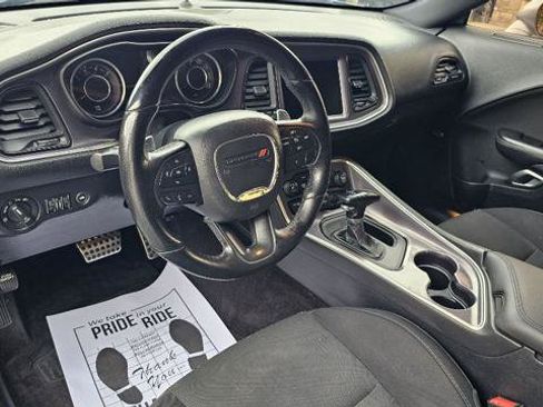 Used 2016 Dodge Challenger R/T RWD image 10