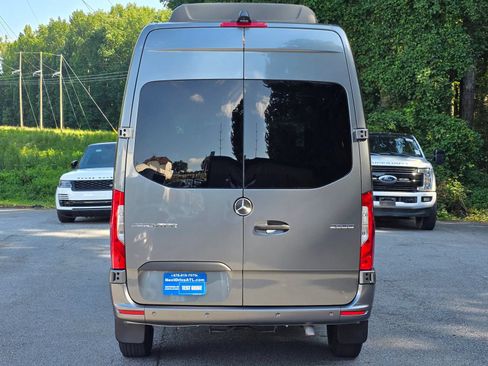 Used 2019 Mercedes-Benz Sprinter 2500 image 5