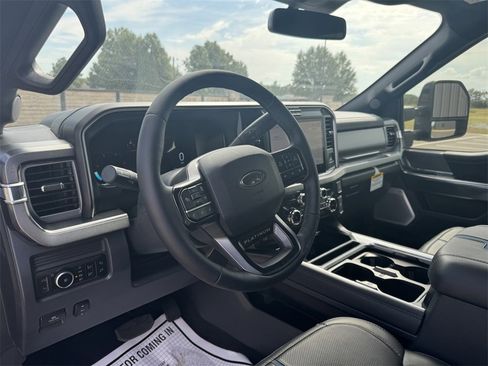 Certified 2025 Ford F250 Platinum image 13