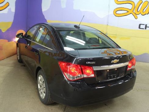 Used 2016 Chevrolet Cruze LT FWD image 6
