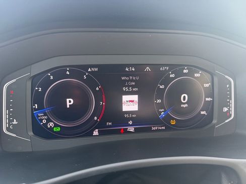 Used 2022 Volkswagen Atlas SEL R-Line image 18