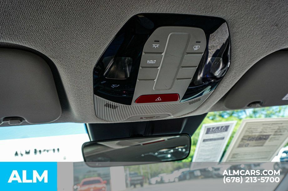 Used 2025 Kia K4 FWD image 32