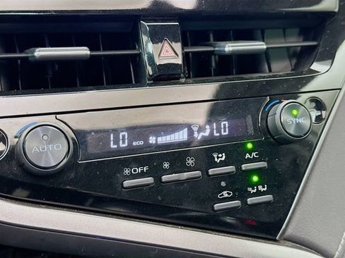 Used 2024 Toyota Camry XSE image 15