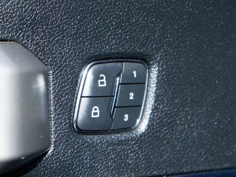 Used 2019 Ford F350 Lariat w/ Lariat Ultimate Package image 17