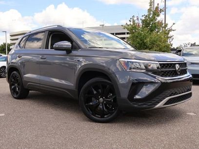 Certified 2023 Volkswagen Taos SE w/ Black Wheel Package