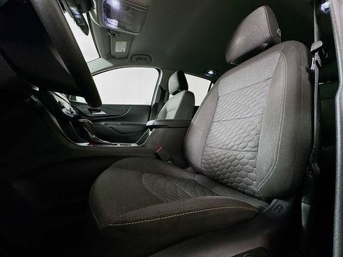 Used 2020 Chevrolet Equinox LT image 18