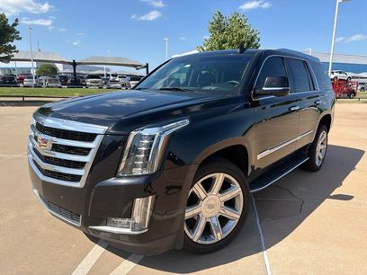Used 2017 Cadillac Escalade Luxury
