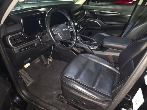 Used 2025 Kia Telluride S AWD/4WD image 3