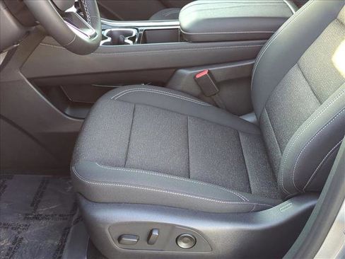 New 2026 Chevrolet Traverse LT w/ Midnight/Sport Edition image 4