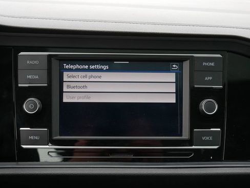 Certified 2024 Volkswagen Jetta SE image 31