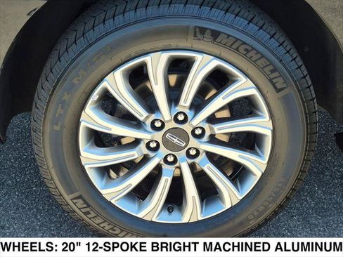 Certified 2023 Lincoln Navigator 2WD image 9