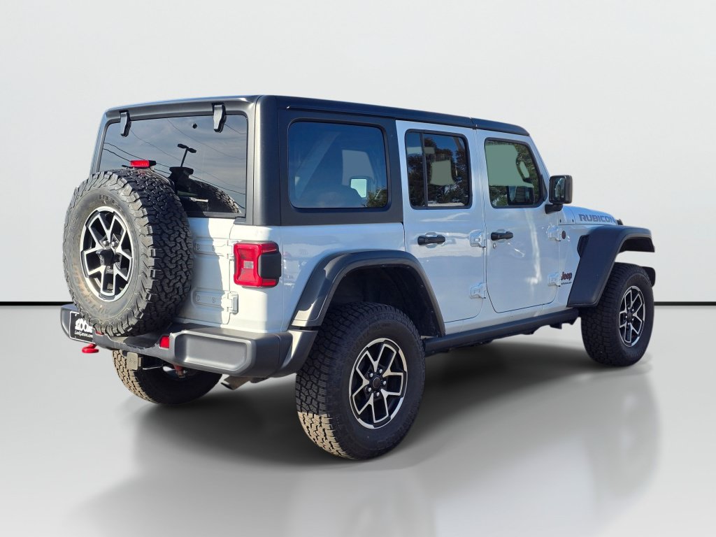 Used 2025 Jeep Wrangler Unlimited Rubicon AWD/4WD image 5