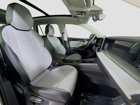 New 2026 Volkswagen Tiguan SE AWD/4WD image 29