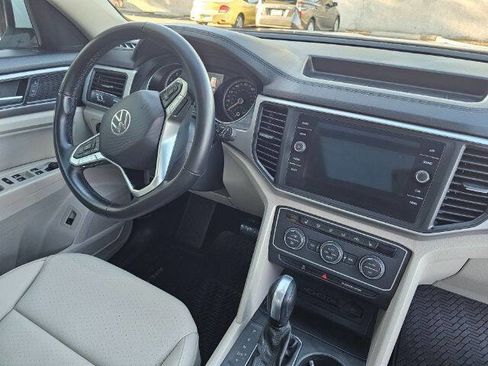 Used 2021 Volkswagen Atlas SE image 19