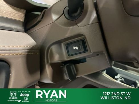 New 2026 RAM 2500 Limited AWD/4WD image 30