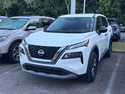 Used 2023 Nissan Rogue S FWD image 3