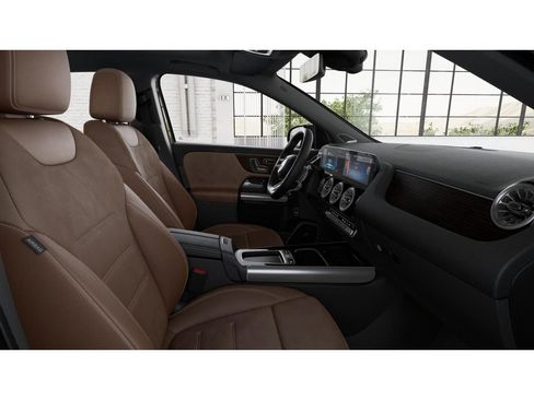 New 2026 Mercedes-Benz GLA 35 AMG 4MATIC image 4