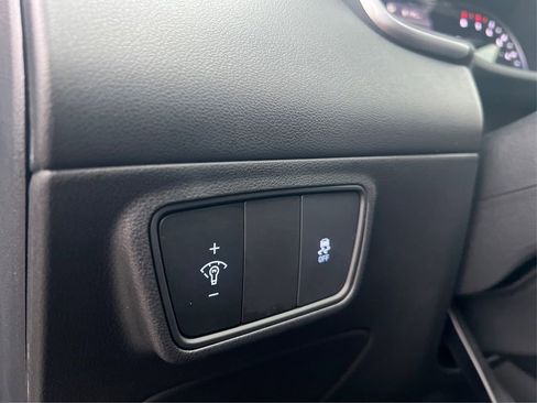 Certified 2024 Hyundai Tucson SE image 22