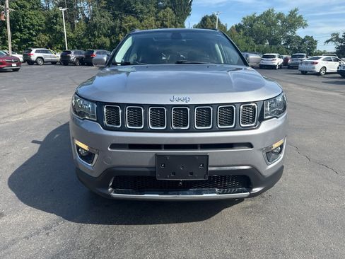 Used 2018 Jeep Compass Limited w/ Navigation Group AWD/4WD image 8