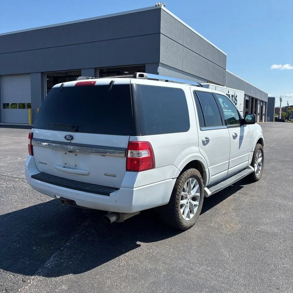 Used 2016 Ford Expedition Limited AWD/4WD image 8