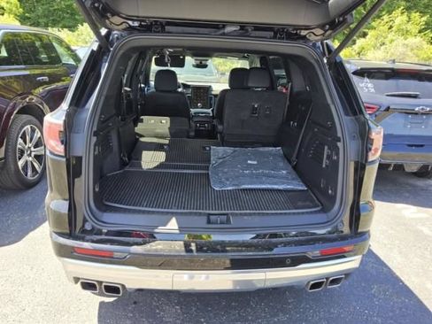 Used 2025 GMC Acadia Denali w/ Super Cruise Package AWD/4WD image 5