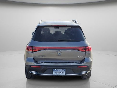 Used 2023 Mercedes-Benz EQB 300 4MATIC image 23