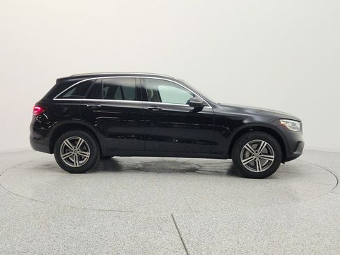 Used 2020 Mercedes-Benz GLC 300 4MATIC image 4