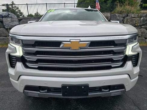 Used 2024 Chevrolet Silverado 1500 High Country w/ Z71 Off-Road Package AWD/4WD image 31