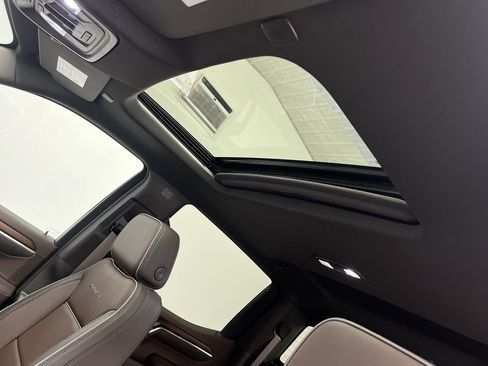 Used 2026 GMC Sierra 1500 Denali w/ Denali Reserve Package image 7