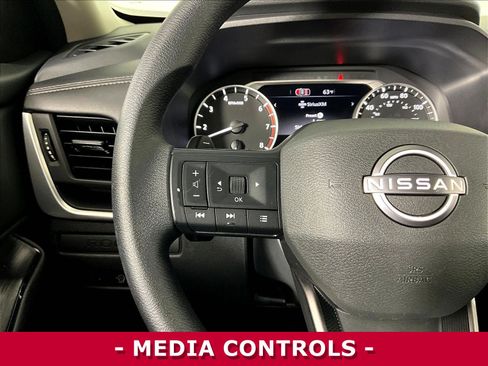 Certified 2026 Nissan Rogue S FWD image 11