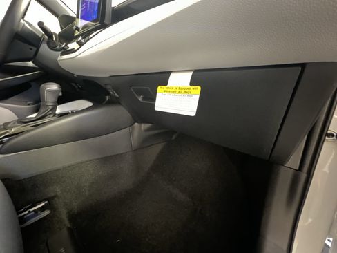 Used 2024 Toyota Corolla SE FWD image 33
