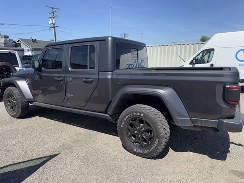 Used 2021 Jeep Gladiator Willys AWD/4WD image 8