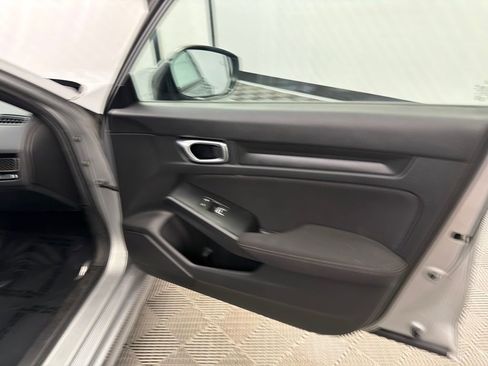 Used 2025 Honda Civic Sport image 14