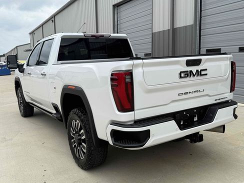 Used 2024 GMC Sierra 2500 Denali Ultimate AWD/4WD image 23