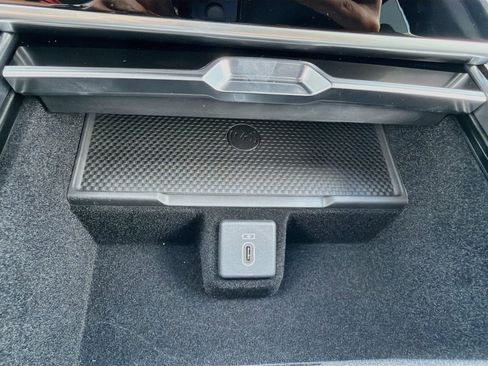 New 2026 Land Rover Range Rover SE AWD/4WD image 31