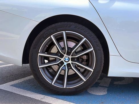 Used 2021 BMW 330i xDrive Sedan AWD/4WD image 12