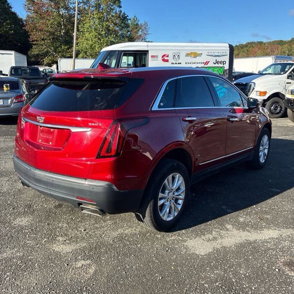 Used 2023 Cadillac XT5 Luxury AWD/4WD image 3